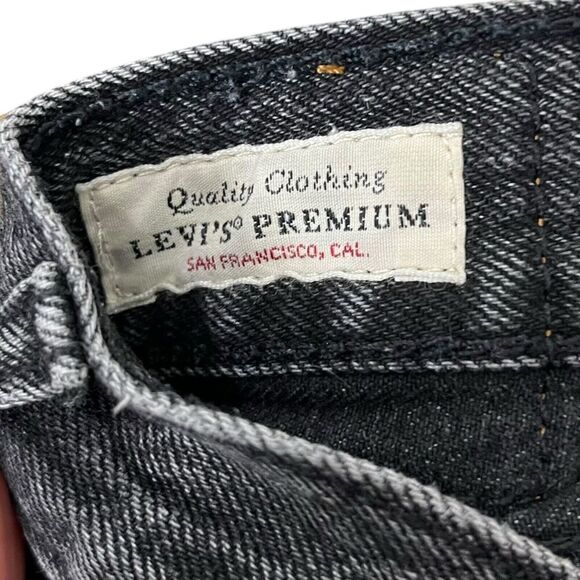 Levi’s 501 Distressed Black Denim Shorts Women’s Size 28 Button Fly Cutoff Rigid - Picture 8 of 10